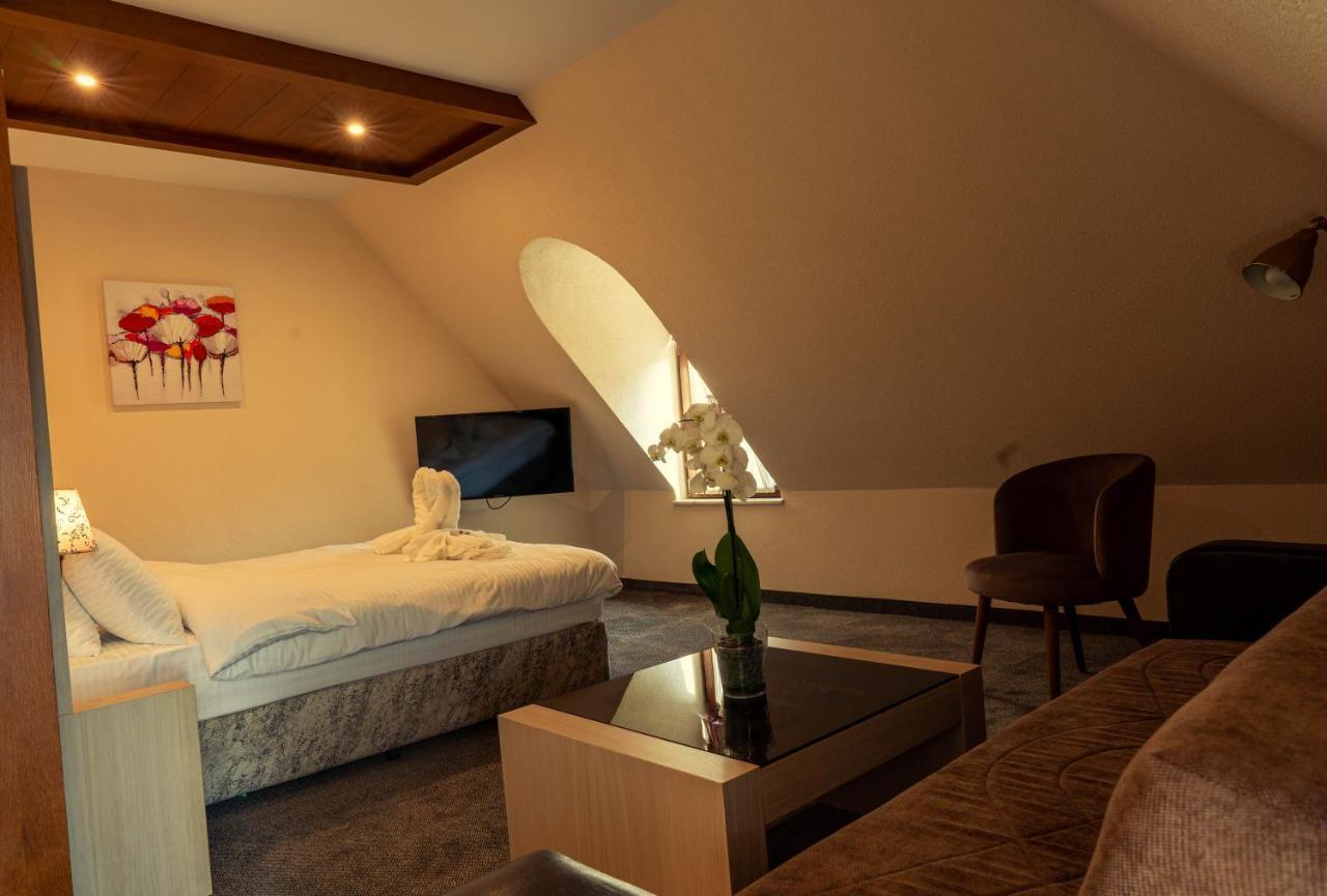 Boutique Hotel Provence Бутик Хотел Прованс 佩特里奇 外观 照片