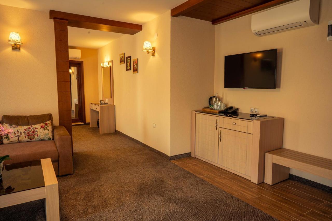 Boutique Hotel Provence Бутик Хотел Прованс 佩特里奇 外观 照片